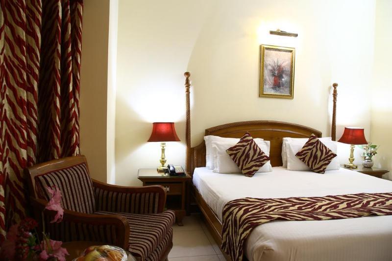 Fabhotel Marble Arch Karol Bagh Delhi  Exterior foto
