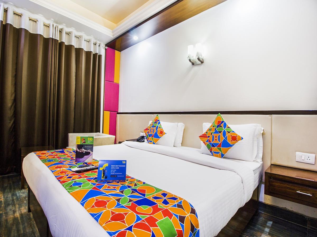 Fabhotel Marble Arch Karol Bagh Delhi  Exterior foto